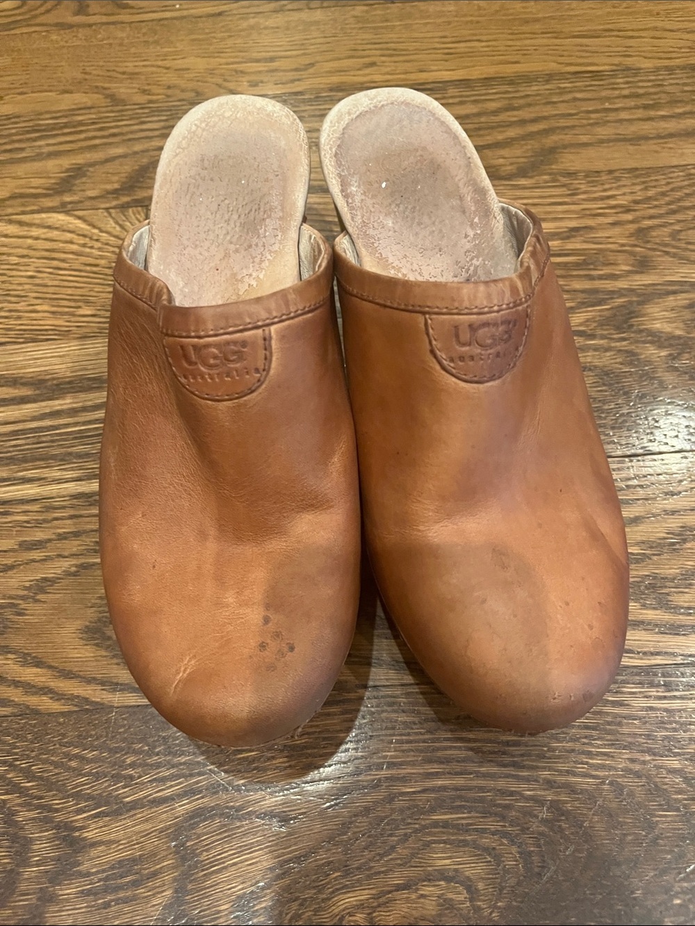 UGG Chestnut Brown Leather Slip-On Clogs 7 Y2K